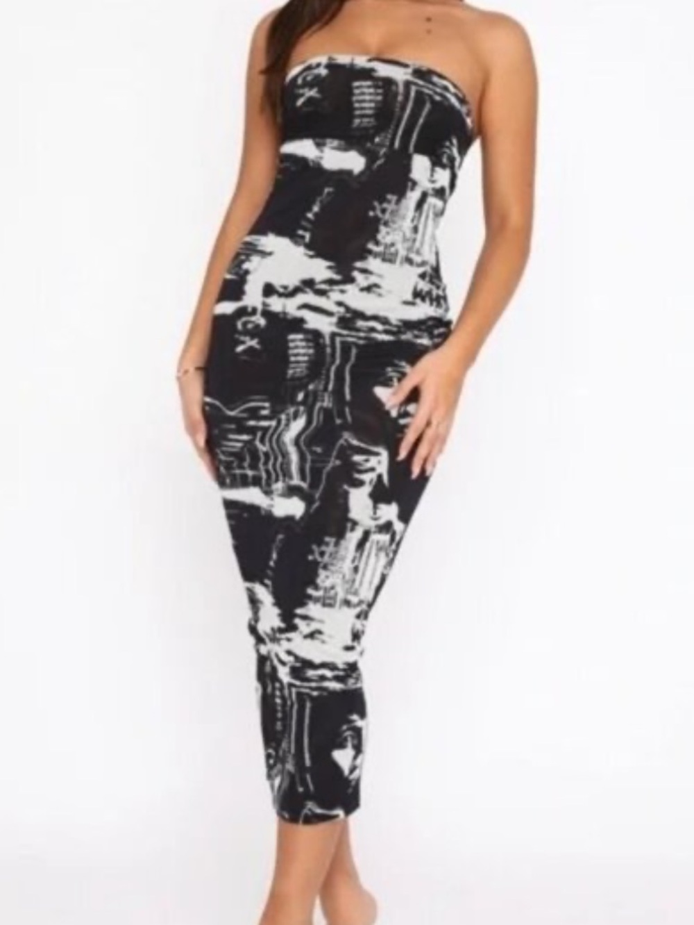 White Fox Boutique Black & White Abstract Strapless Midi Dress - Picture 2 of 8